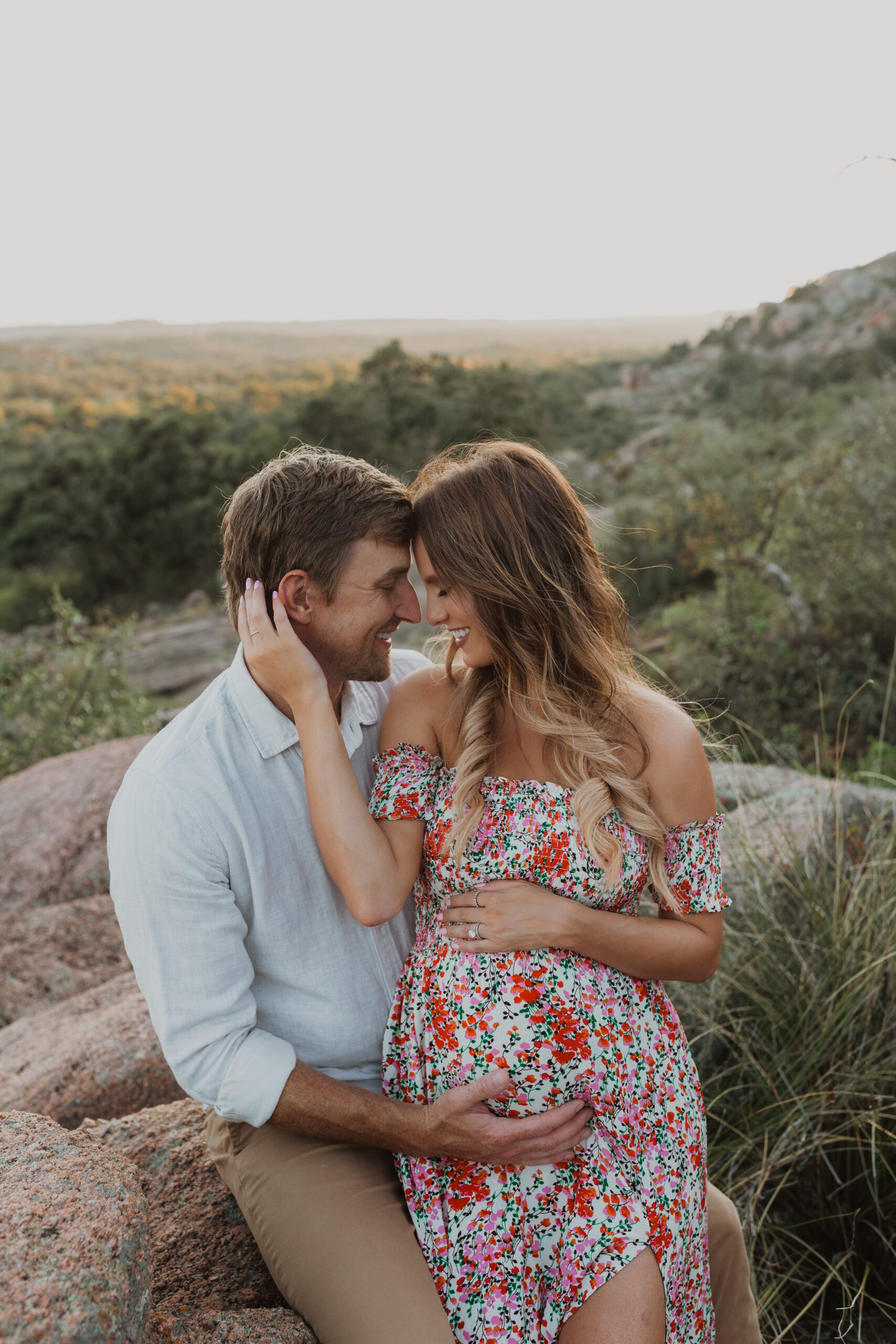 Maternity photos at Enchanted Rock