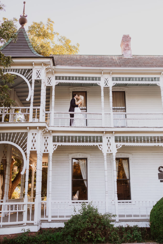 Couples portraits at Barr Mansion wedding